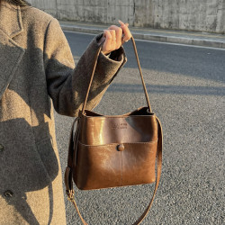 復古軟皮水桶包女2026新款春夏高級質感女士單肩斜背手提包托特包