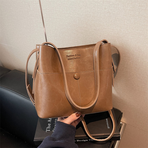 復古軟皮水桶包女2026新款春夏高級質感女士單肩斜背手提包托特包