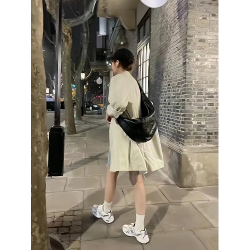 法國牛角包大號小衆設計可頌包餃子包慵懶風斜後後背包高級感單肩包女 法國牛角包大號小衆設計可頌包餃子包慵懶風斜後後背包高級感單肩包女