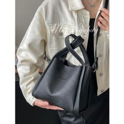 手拎時尚休閒水桶包2025春夏新款韓版潮流百搭單肩包高級感斜後後背包