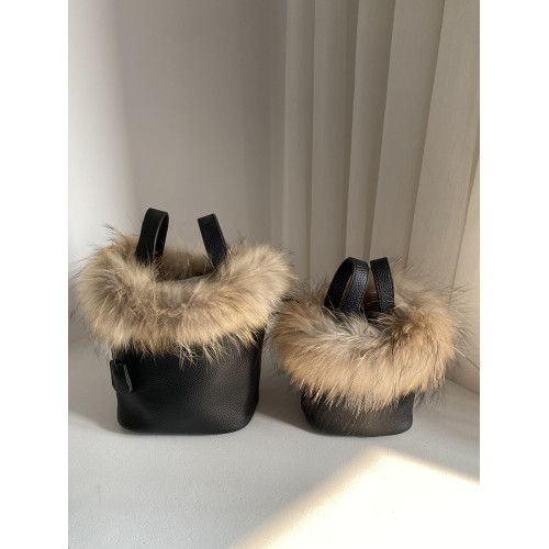 真皮草貉子毛水桶包包女秋冬韓國小衆毛毛包手提包單肩斜後後背包 真皮草貉子毛水桶包包女秋冬韓國小衆毛毛包手提包單肩斜後後背包