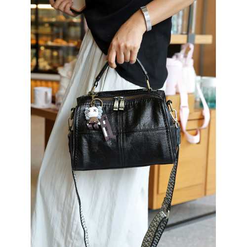 手提包女2026新款休閒軟皮枕頭包中年媽媽包單肩斜後後背包三用雙肩包 手提包女2026新款休閒軟皮枕頭包中年媽媽包單肩斜後後背包三用雙肩包