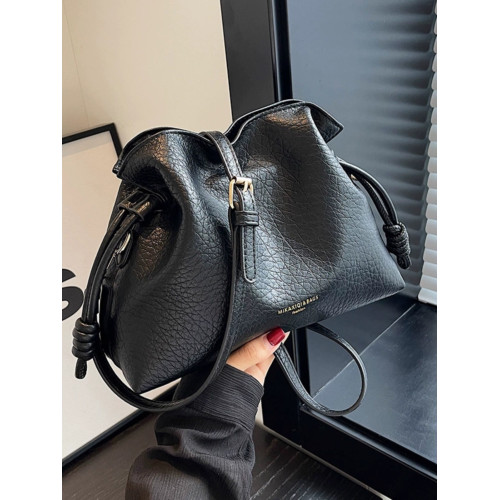 黑色包包女2025超火新款時尚高級感洋氣單肩斜後後背包小衆設計水桶包