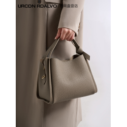 UR高級感真皮水桶包女2025新款輕奢大容量通勤菜籃子包百搭手提包