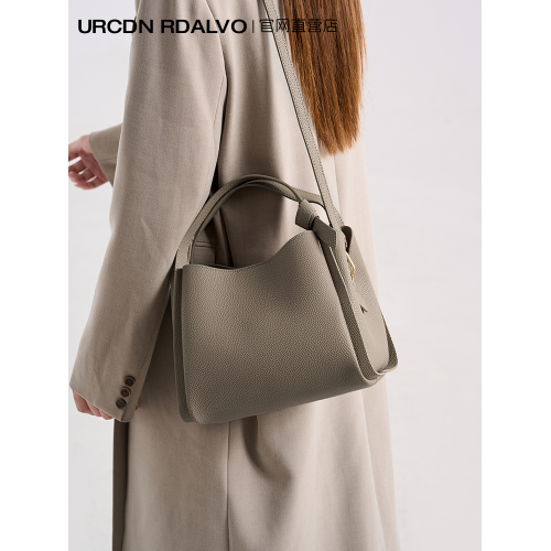 UR高級感真皮水桶包女2025新款輕奢大容量通勤菜籃子包百搭手提包 UR高級感真皮水桶包女2025新款輕奢大容量通勤菜籃子包百搭手提包