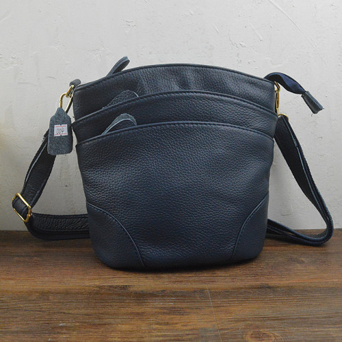 清貨頭層牛皮斜背水桶包女款真皮軟牛皮單肩跨包多層次斜後後背包