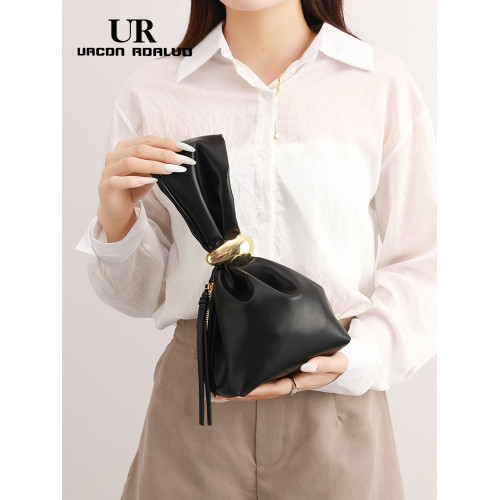 UR迷你手機包女2025新款褶皺雲朵包小巧輕便水桶包簡約百搭手提包 UR迷你手機包女2025新款褶皺雲朵包小巧輕便水桶包簡約百搭手提包