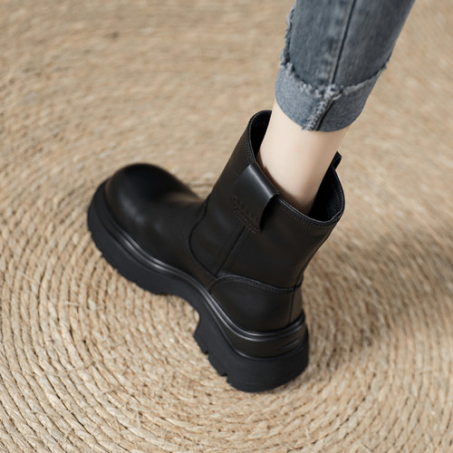 爆款真皮中筒英倫風馬丁靴子女款2025新款秋冬季加絨厚底菸筒短靴