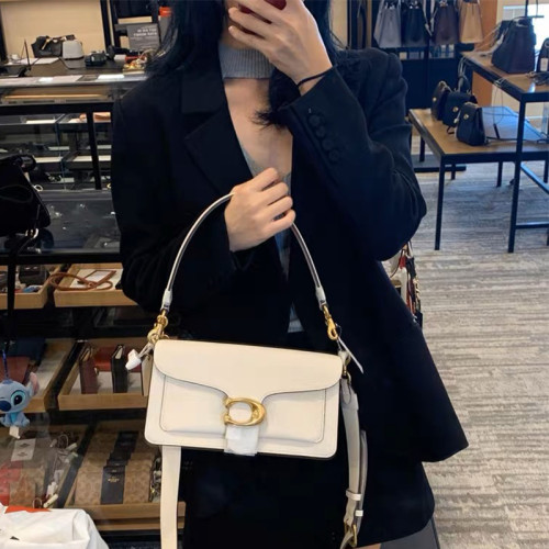 真皮包包女2025新款c字tabby酒神包高級質感單肩斜後後背包法棍腋下包 真皮包包女2025新款c字tabby酒神包高級質感單肩斜後後背包法棍腋下包