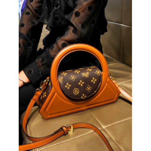 香港品牌包包女款高級復古手提包2025新款時尚真皮單肩斜背小方包 香港品牌包包女款高級復古手提包2025新款時尚真皮單肩斜背小方包