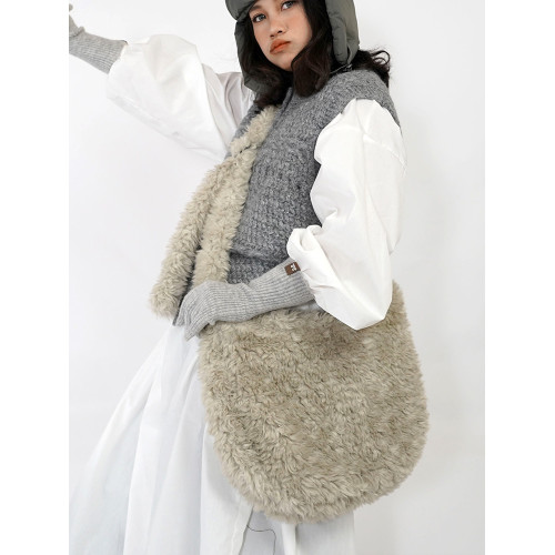 emptyshape空形原創毛毛包斜後後背包百搭大容量秋冬通勤單肩毛絨女包