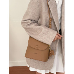 小衆復古手機包包女2025新款秋冬高級感單肩斜後後背包百搭超火水桶包