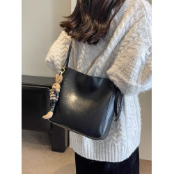 真皮fon&ck寬肩帶斜背水桶包包女士2026新款爆款大容量通勤托特包