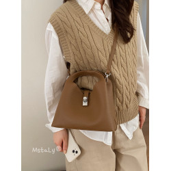 輕奢簡約ins軟皮手提水桶包包女2026新款早春百搭通勤單肩斜後後背包