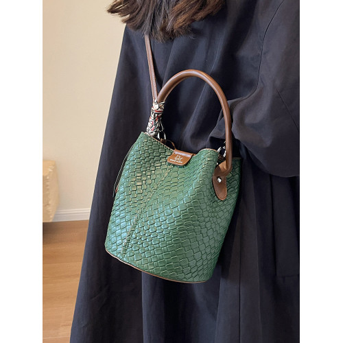 復古時尚手提小包包女2025新款秋季新款菱格水桶包小衆簡約單肩包