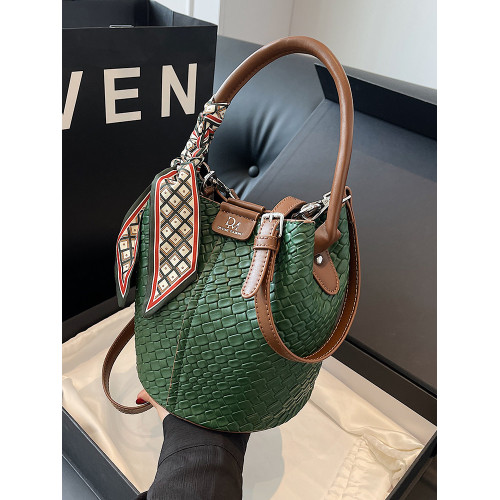 復古時尚手提小包包女2025新款秋季新款菱格水桶包小衆簡約單肩包