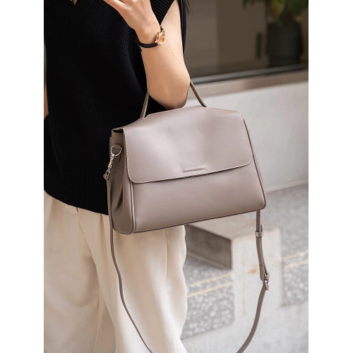 手提包女2026新款上班通勤高級感包包時尚百搭小衆氣質真皮斜後後背包