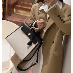 法國MKDA帆布凱莉包女2026新款大容量手提包包洋氣百搭單肩斜後後背包