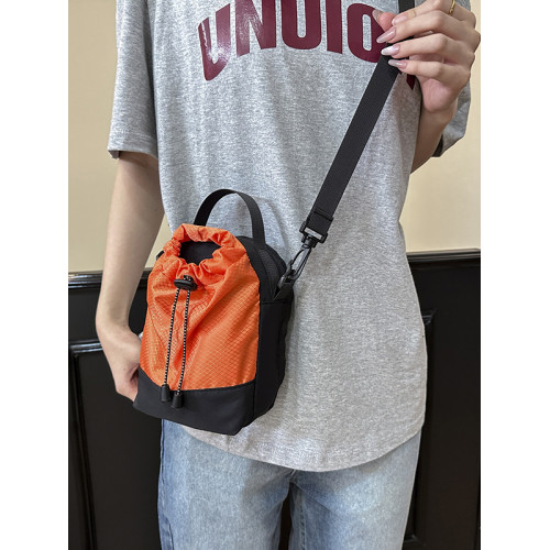 戶外運動休閒小挎包女多功能單肩斜後後背包騎行旅行水壺水杯包手機包 戶外運動休閒小挎包女多功能單肩斜後後背包騎行旅行水壺水杯包手機包