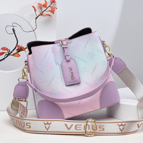 水桶包包女2026新款大容量通勤斜後後背包時尚輕便高級感手提單肩女包