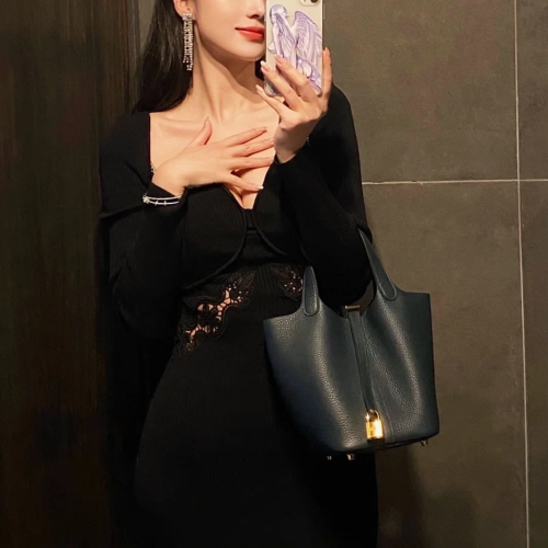 頭層牛皮菜籃子包包女包togo紋真皮小水桶包大容量高級感手提包軟 頭層牛皮菜籃子包包女包togo紋真皮小水桶包大容量高級感手提包軟