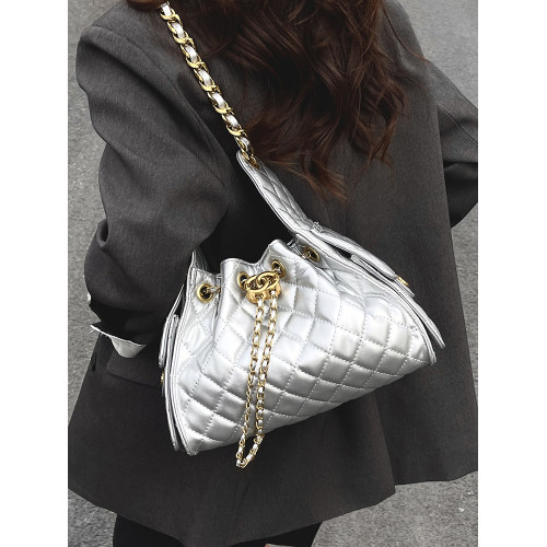 菱格復古單肩腋下包大容量時尚流浪包水桶抽繩包早春鏈條斜後後背包女 菱格復古單肩腋下包大容量時尚流浪包水桶抽繩包早春鏈條斜後後背包女