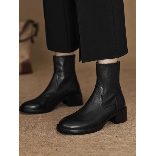 軟羊皮黑色粗跟靴子女鞋2025秋冬新款法式真皮短靴爆款馬丁靴女士