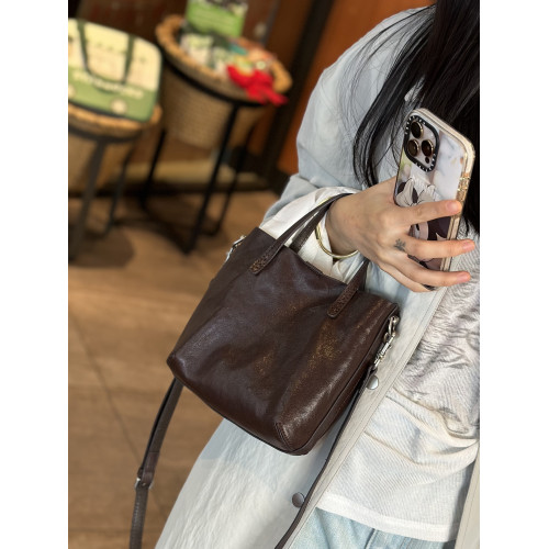 植鞣皮水桶托特包女2025新款真皮軟皮手提包復古高級感單肩斜後後背包 植鞣皮水桶托特包女2025新款真皮軟皮手提包復古高級感單肩斜後後背包