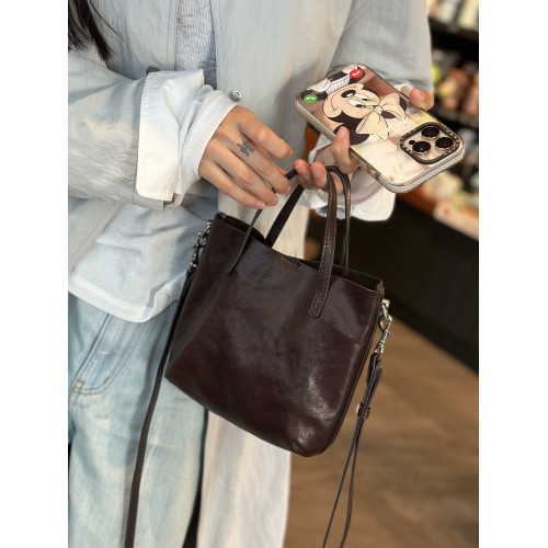 植鞣皮水桶托特包女2025新款真皮軟皮手提包復古高級感單肩斜後後背包 植鞣皮水桶托特包女2025新款真皮軟皮手提包復古高級感單肩斜後後背包