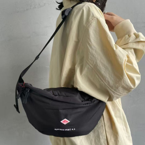 日系25新款danton戶外多功能輕便尼龍百搭斜背休閒包 日系25新款danton戶外多功能輕便尼龍百搭斜背休閒包