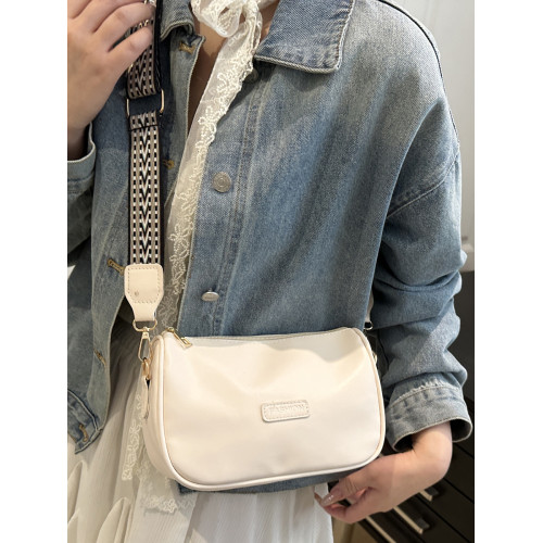 今年流行波士頓2025新款包包單肩斜後後背包女百搭小包爆款枕頭包後後背包