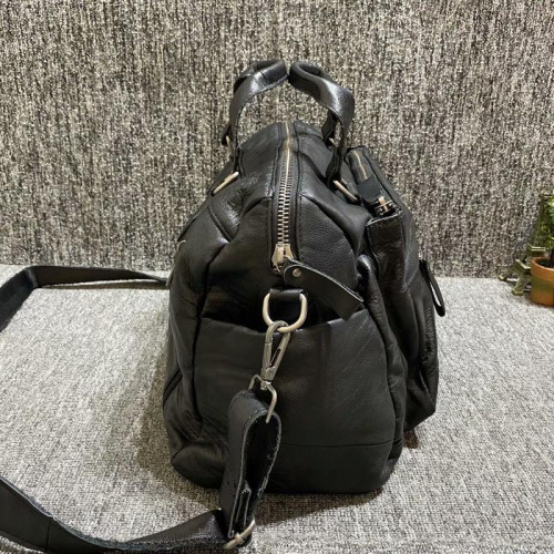 商場撤櫃貨韓版百搭純皮旅遊大包頭層軟牛皮男女通用款手提單肩包 商場撤櫃貨韓版百搭純皮旅遊大包頭層軟牛皮男女通用款手提單肩包