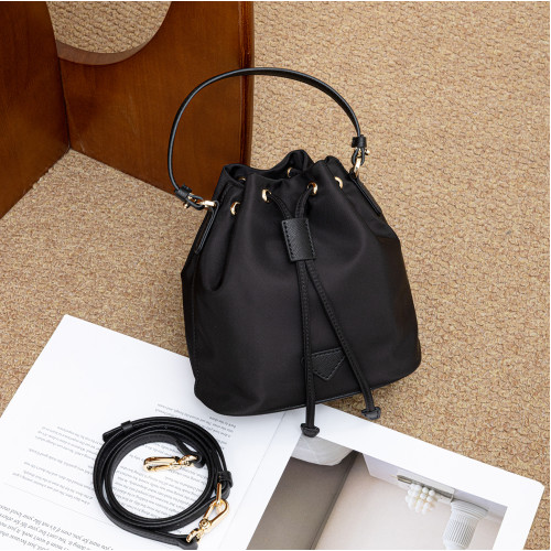 2026新款進口牛津布防水尼龍抽繩水桶包輕便手提包休閒單肩斜後後背包