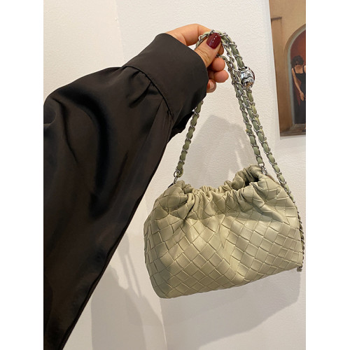 小香風包包女2025新款時尚百搭單肩斜後後背包高級感小衆設計水桶包 小香風包包女2025新款時尚百搭單肩斜後後背包高級感小衆設計水桶包