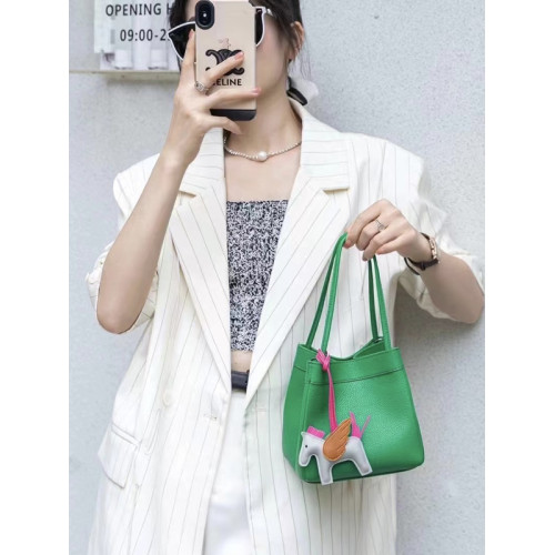 包包女2026新款水桶包頭層牛皮小菜籃子真皮單肩翅膀斜後後背包手拎包