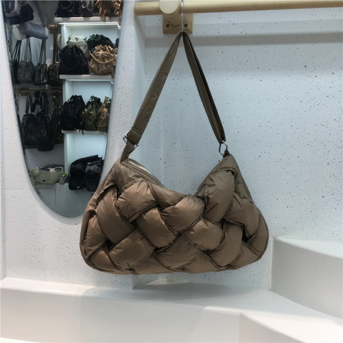 小髒櫃 韓國小衆東大門羽絨棉編織包新款時髦個性單肩斜背托特包