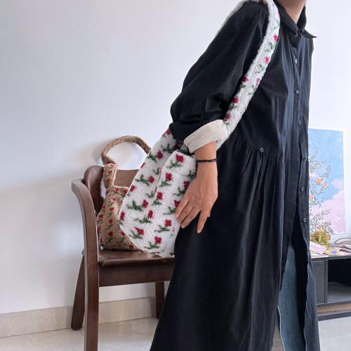 秋冬百搭毛毛包復古鬱金香提花搖粒絨單肩包斜後後背包高級感水桶包 秋冬百搭毛毛包復古鬱金香提花搖粒絨單肩包斜後後背包高級感水桶包