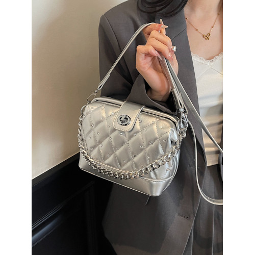 小衆設計包包女式2025新款夏天百搭超火斜後後背包韓版手提菱格水桶包