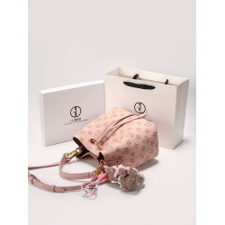 IT GDLEDY粉色真皮壓花水桶包包女2026新款輕奢高級感單肩手提包