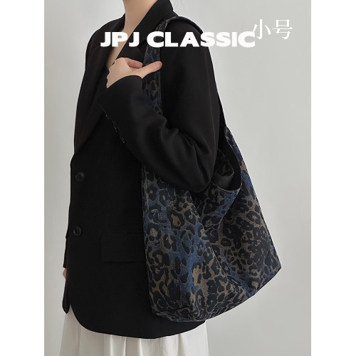 jpjclassic新品牛仔布豹紋托特包大容量軟包通勤包媽咪腋下包