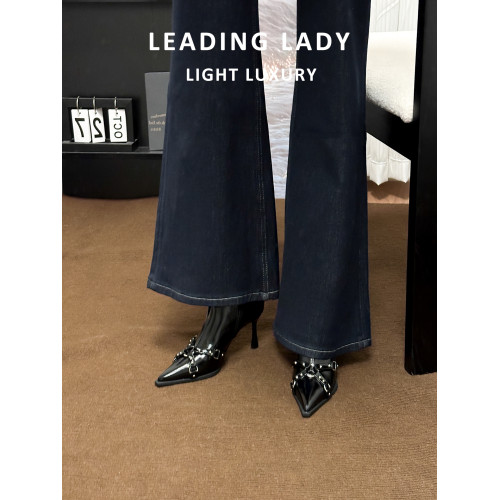 黑色尖頭細跟短靴女法式氣質高跟瘦瘦靴子2026巨好看秋冬新款單靴