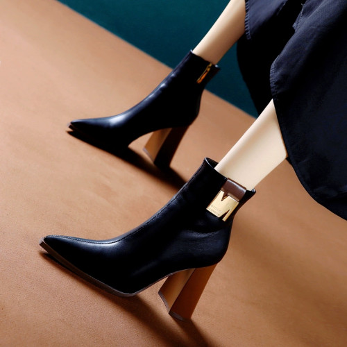 春大東真皮時裝靴女英倫氣質尖頭粗跟短靴冬季拼色加絨百搭馬丁靴