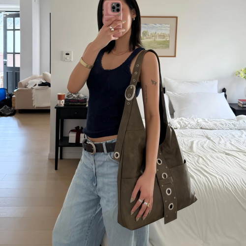 韓國小衆hieta龐克風機車包鉚釘皮帶托特包大容量單肩斜後後背包包女