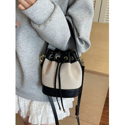 時尚洋氣水桶包包2025新款女夏手拎復古簡約單肩包小衆設計斜後後背包