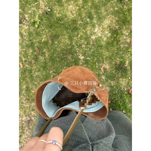 24新款韓國小衆minitmute tote麂皮水桶包通勤女款腋下包手提包 24新款韓國小衆minitmute tote麂皮水桶包通勤女款腋下包手提包