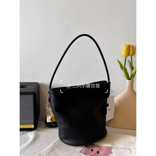 24新款韓國小衆minitmute tote麂皮水桶包通勤女款腋下包手提包 24新款韓國小衆minitmute tote麂皮水桶包通勤女款腋下包手提包