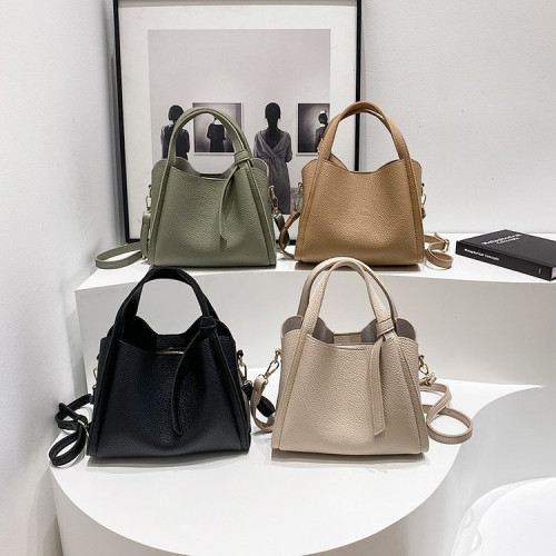 2025新款軟皮包包水桶包高級感潮流大N容量通勤手提手拎單肩 2025新款軟皮包包水桶包高級感潮流大N容量通勤手提手拎單肩