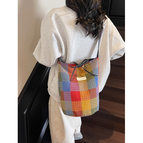 春夏新款ins拼色休閒單肩水桶包女韓版簡約百搭大容量雙面斜後後背包