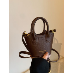 高級感洋氣迷你小包包女2024新款潮百搭斜後後背包時尚超火水桶口紅包