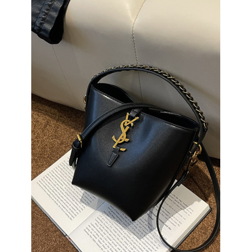 今年流行包包女手提輕奢水桶包2026夏季新款高級感小衆單肩斜後後背包